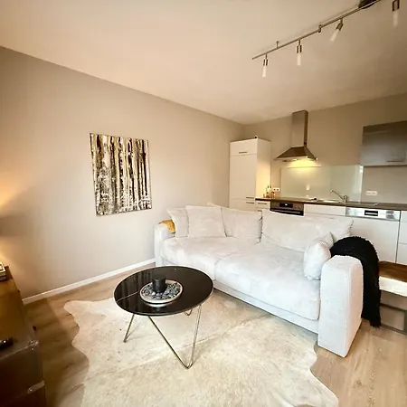 Haus Am Weinberg * Ensch