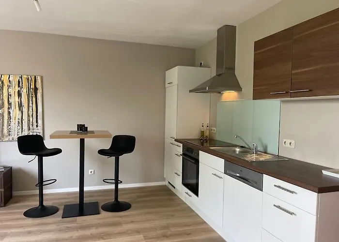 Haus Am Weinberg * Ensch