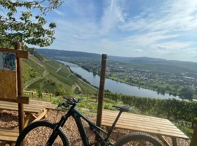 Lägenhet Haus Am Weinberg Ensch